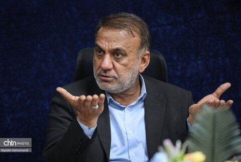 نشست مدیرکل میراث‌فرهنگی، گردشگری و صنایع‌دستی خوزستان با اصحاب رسانه