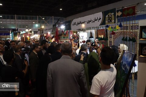 آیین افتتاحیه هجدهمین نمایشگاه بین‌المللی گردشگری و صنایع دستی خراسان رضوی با حضور معاوین گردشگری وصنایع دستی کشور واستاندار خراسان رضوی در مشهد برگزار شد