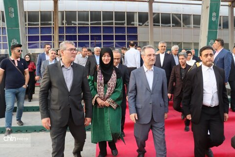 آیین افتتاحیه هجدهمین نمایشگاه بین‌المللی گردشگری و صنایع دستی خراسان رضوی با حضور معاوین گردشگری وصنایع دستی کشور واستاندار خراسان رضوی در مشهد برگزار شد