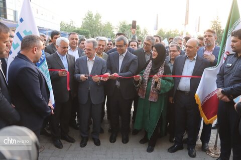 آیین افتتاحیه هجدهمین نمایشگاه بین‌المللی گردشگری و صنایع دستی خراسان رضوی با حضور معاوین گردشگری وصنایع دستی کشور واستاندار خراسان رضوی در مشهد برگزار شد