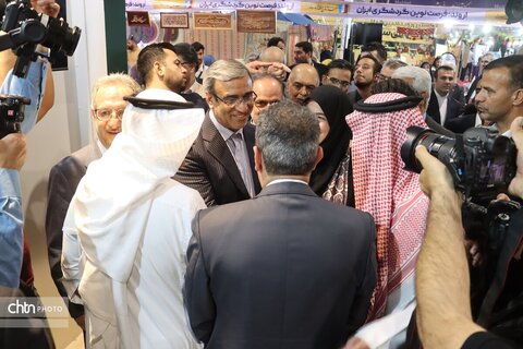 آیین افتتاحیه هجدهمین نمایشگاه بین‌المللی گردشگری و صنایع دستی خراسان رضوی با حضور معاوین گردشگری وصنایع دستی کشور واستاندار خراسان رضوی در مشهد برگزار شد