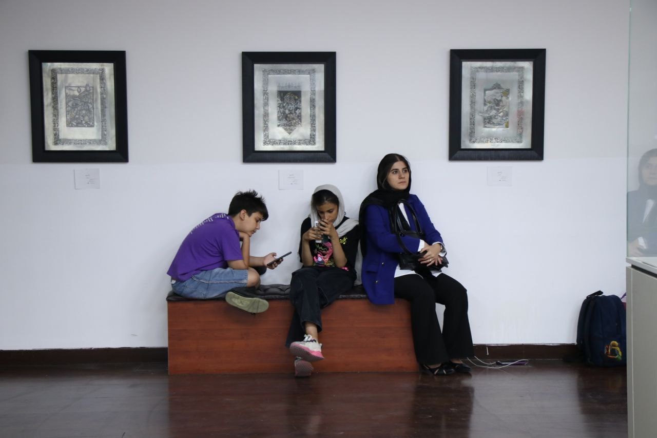 به بلندای نام فردوسی: آینهای از هنر و حماسه