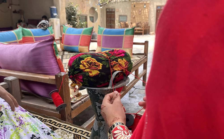 زنان و مردان هنرمند، پاسداران هنرهای سنتی در قلب جزیره قشم