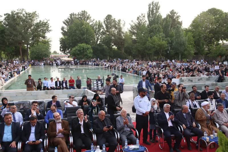 فردوسی میان دین و دانش پیوند ایجاد کرد