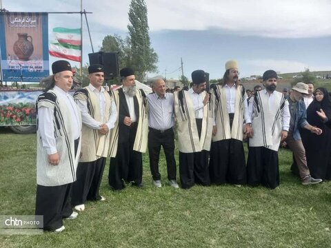 همایش هیجار در الیگودرز رو ستای جهان خوش