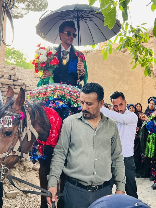 سفر بانوان میراث‌فرهنگی خراسان جنوبی به سرزمین رنگ‌ها و تجربه مراسم عروسی چنشت