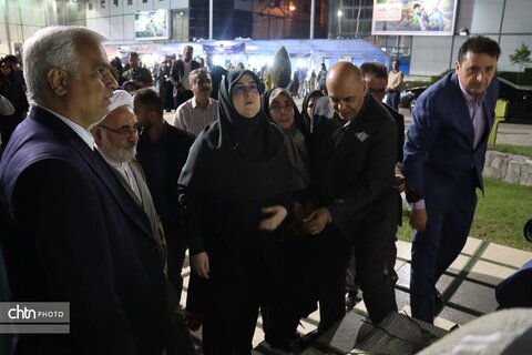 بازدیدفاطمه مهاجرانی سخنگوی  دولت در هجدهمین نمایشگاه بین المللی گردشگری وصنایع دستی مشهد