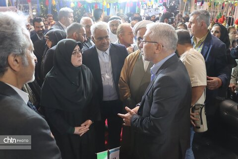 بازدیدفاطمه مهاجرانی سخنگوی  دولت در هجدهمین نمایشگاه بین المللی گردشگری وصنایع دستی مشهد