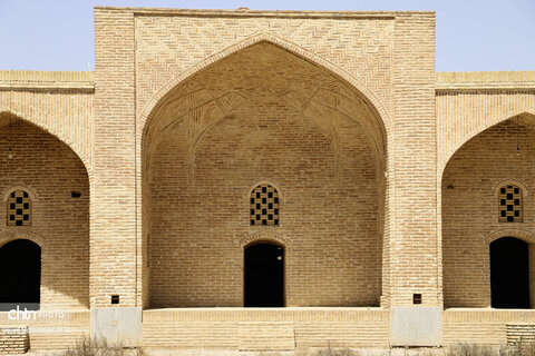 حل مشکلات کاروانسرای ها جهانی شهرستان شاهین شهر و میمه اصفهان
