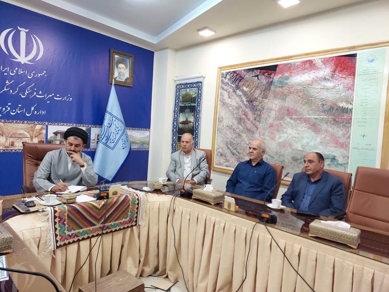 همافزایی برای ثبت جهانی الموت در دیدار امام جمعه با مدیرکل میراثفرهنگی استان قزوین