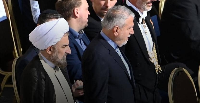 وزیر میراثفرهنگی پیام پزشکیان را به پاپ لئون چهاردهم تسلیم کرد/ ایران، پیامآور صلح، عدالت و گفتوگوی بین ادیان