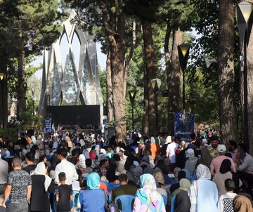 معاون استاندار و فرماندار مطرح کرد: آرامگاه خیام نمادی از هویت فرهنگی نیشابور است