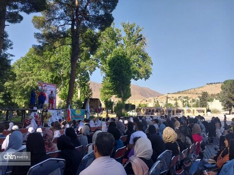 بازدید دانش آموزان از قلعه فلک‌الافلاک در روز جهانی موزه