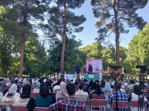 بازدید دانش آموزان از قلعه فلک‌الافلاک در روز جهانی موزه