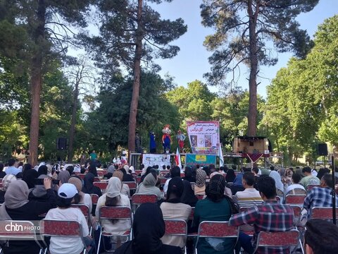 بازدید دانش آموزان از قلعه فلک‌الافلاک در روز جهانی موزه