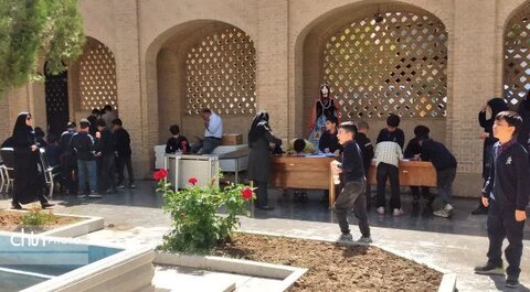 ۷۰ دانش‌آموز جاذبه‌های میراث‌فرهنگی چهارمحال و بختیاری را به تصویر کشیدند