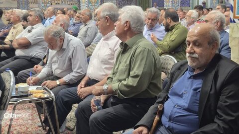 نشست مدیر کل میراث فرهنگی، گردشگری و صنایع دستی در جمع هیئت‌های مذهبی یزد