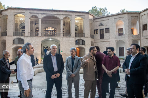 تقدیر از راهنمایان موزه‌های باغ و عمات جهانی اکبریه بیرجند