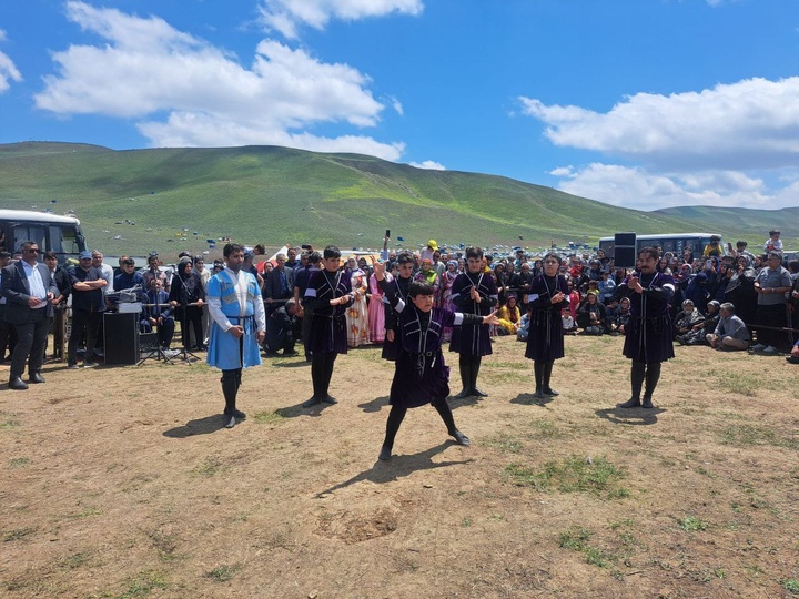 رونمایی از گواهینامه ثبت جشنواره فرهنگی‌- ورزشی عشایری هارنا/ ثبت رسمی رویداد سی‌ساله در تقویم گردشگری کشور
