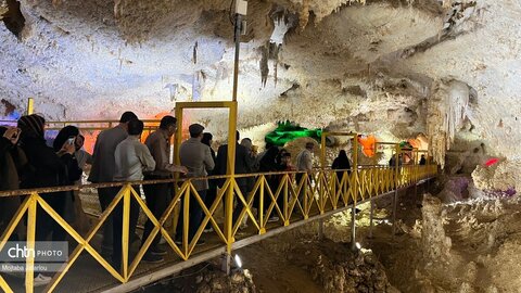 تور آشناسازی نخبگان با غار کتله خور شهرستان خدابنده در هفته میراث‌فرهنگی