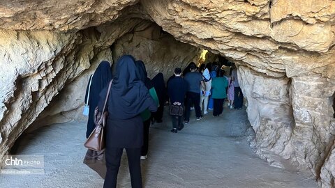 تور آشناسازی نخبگان با غار کتله خور شهرستان خدابنده در هفته میراث‌فرهنگی