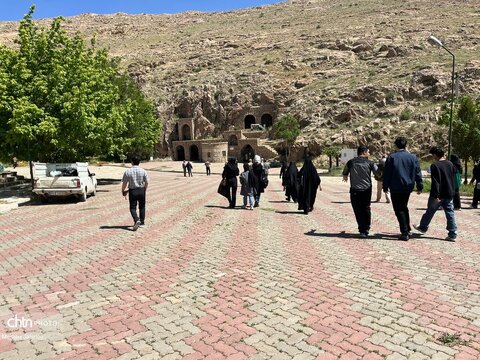 تور آشناسازی نخبگان با غار کتله خور شهرستان خدابنده در هفته میراث‌فرهنگی