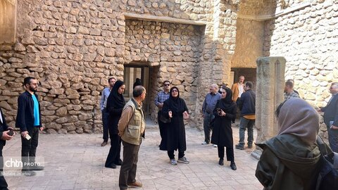 تور آشناسازی دستگاه‌های اجرایی  با آرامگاه چلبی اوغلو شهرستان سلطانیه  در هفته میراث‌فرهنگی