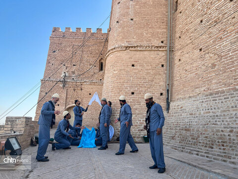 اجرای نمایش «دیده‌بان شقایق» در قلعه شوش