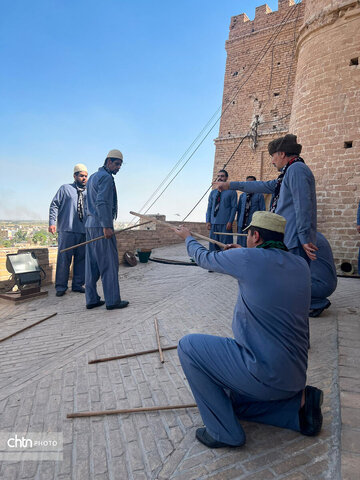 اجرای نمایش «دیده‌بان شقایق» در قلعه شوش