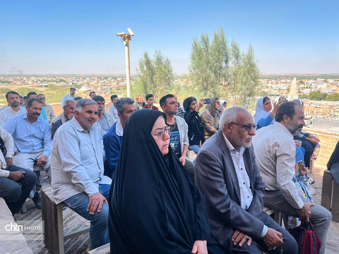 اجرای نمایش «دیده‌بان شقایق» در قلعه شوش