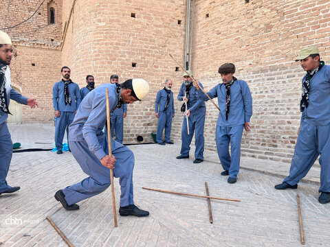 اجرای نمایش «دیده‌بان شقایق» در قلعه شوش