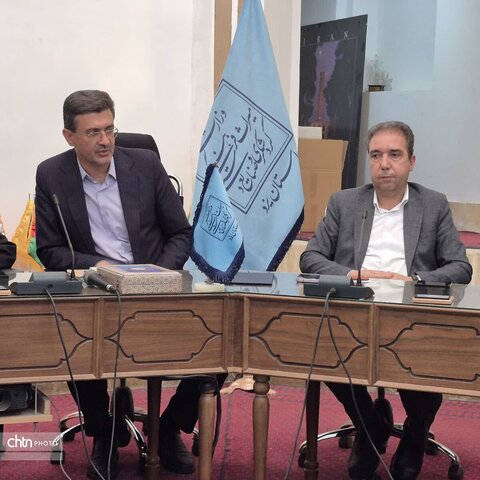انعقاد تفاهم‌نامه با انجمن استادکاران مرمت برای حفظ تجربه و آموزش نسل جوان