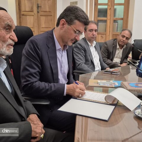 انعقاد تفاهم‌نامه با انجمن استادکاران مرمت برای حفظ تجربه و آموزش نسل جوان