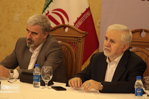 نشست هم اندیشی با اعضای فراکسیون میراث فرهنگی مجلس شورای اسلامی