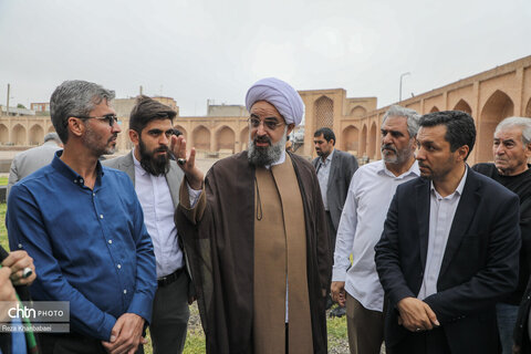 بازدید دبیر ستاد امر به معروف و نهی از منکر از بقعه شیخ صفی الدین اردبیلی