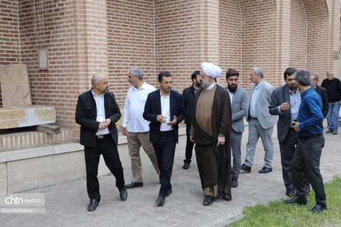 بازدید دبیر ستاد امر به معروف و نهی از منکر از بقعه شیخ صفی الدین اردبیلی