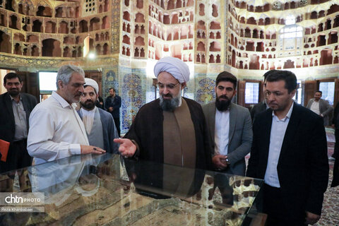 بازدید دبیر ستاد امر به معروف و نهی از منکر از بقعه شیخ صفی الدین اردبیلی