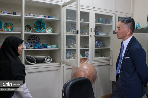 بازدید سفیر ژاپن از پژوهشکده هنرهای سنتی و صنایع دستی