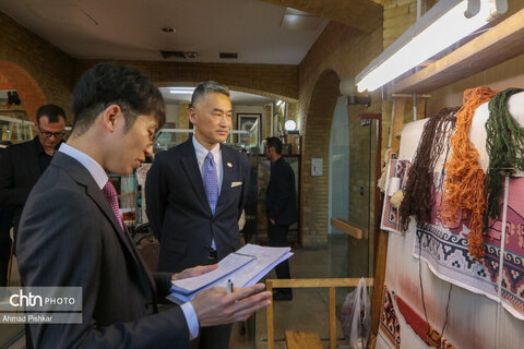 بازدید سفیر ژاپن از پژوهشکده هنرهای سنتی و صنایع دستی