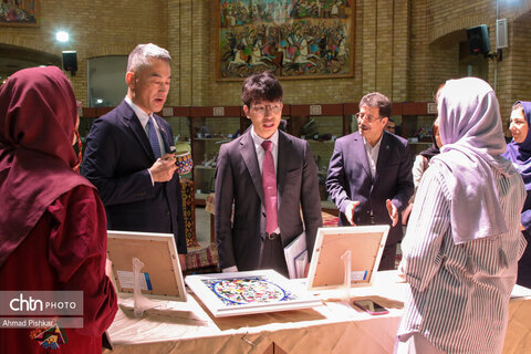 بازدید سفیر ژاپن از پژوهشکده هنرهای سنتی و صنایع دستی
