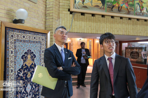 بازدید سفیر ژاپن از پژوهشکده هنرهای سنتی و صنایع دستی