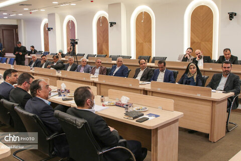 نشست جامعه حرفه ای هتلداران استان ها و مناطق آزاد با وزیر میراث فرهنگی، گردشگری و صنایع دستی