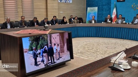 نشست موزه‌داران و متخصصان میراث فرهنگی یزد با حضور استاندار در هفته میراث فرهنگی