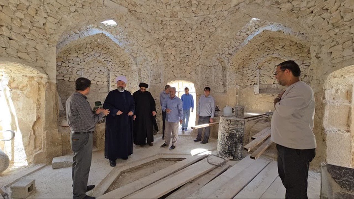 بازدید امام‌جمعه شهرستان دشتی از مراحل مرمت حمام تاریخی قلعه محمدخان دشتی