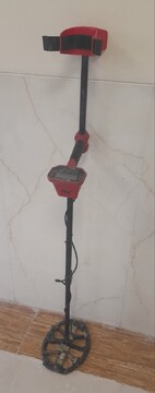 کشف و ضبط یک دستگاه فلزیاب در شهرستان نهاوند