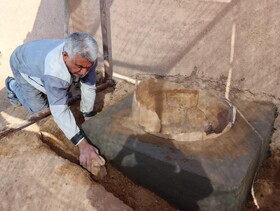 مرمت و حفاظت میدانی خمره‌های سفالین در حصار درونی چغازنبیل