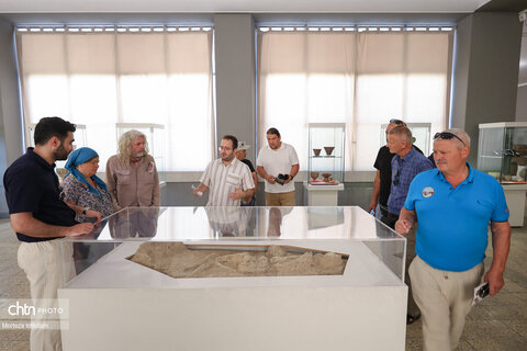 بازدید شرکت کنندگان تور بین‌المللی رالی جاده ابریشم از اماکن تاریخی و فرهنگی تهران