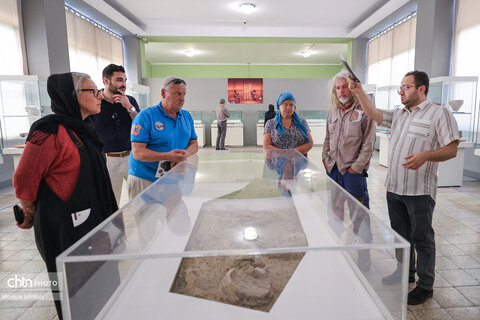 بازدید شرکت کنندگان تور بین‌المللی رالی جاده ابریشم از اماکن تاریخی و فرهنگی تهران