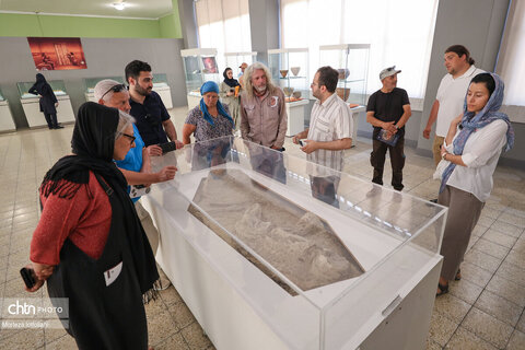 بازدید شرکت کنندگان تور بین‌المللی رالی جاده ابریشم از اماکن تاریخی و فرهنگی تهران