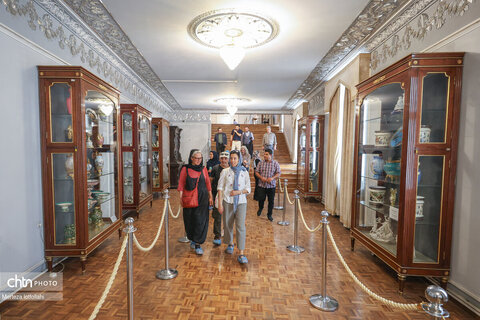 بازدید شرکت کنندگان تور بین‌المللی رالی جاده ابریشم از اماکن تاریخی و فرهنگی تهران